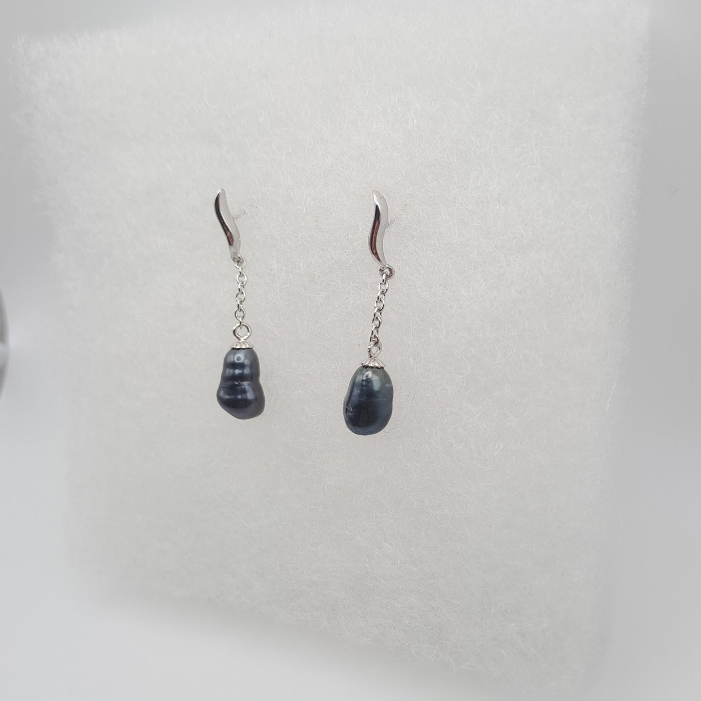 Boucles d'Oreilles en Argent et 2 Keishis de Tahiti