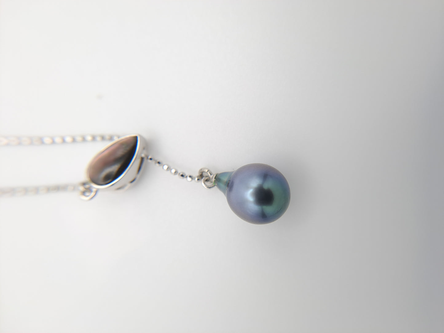 Collier en Argent avec Nacre et Perle de Tahiti Semi-Baroque B+ (AA+)