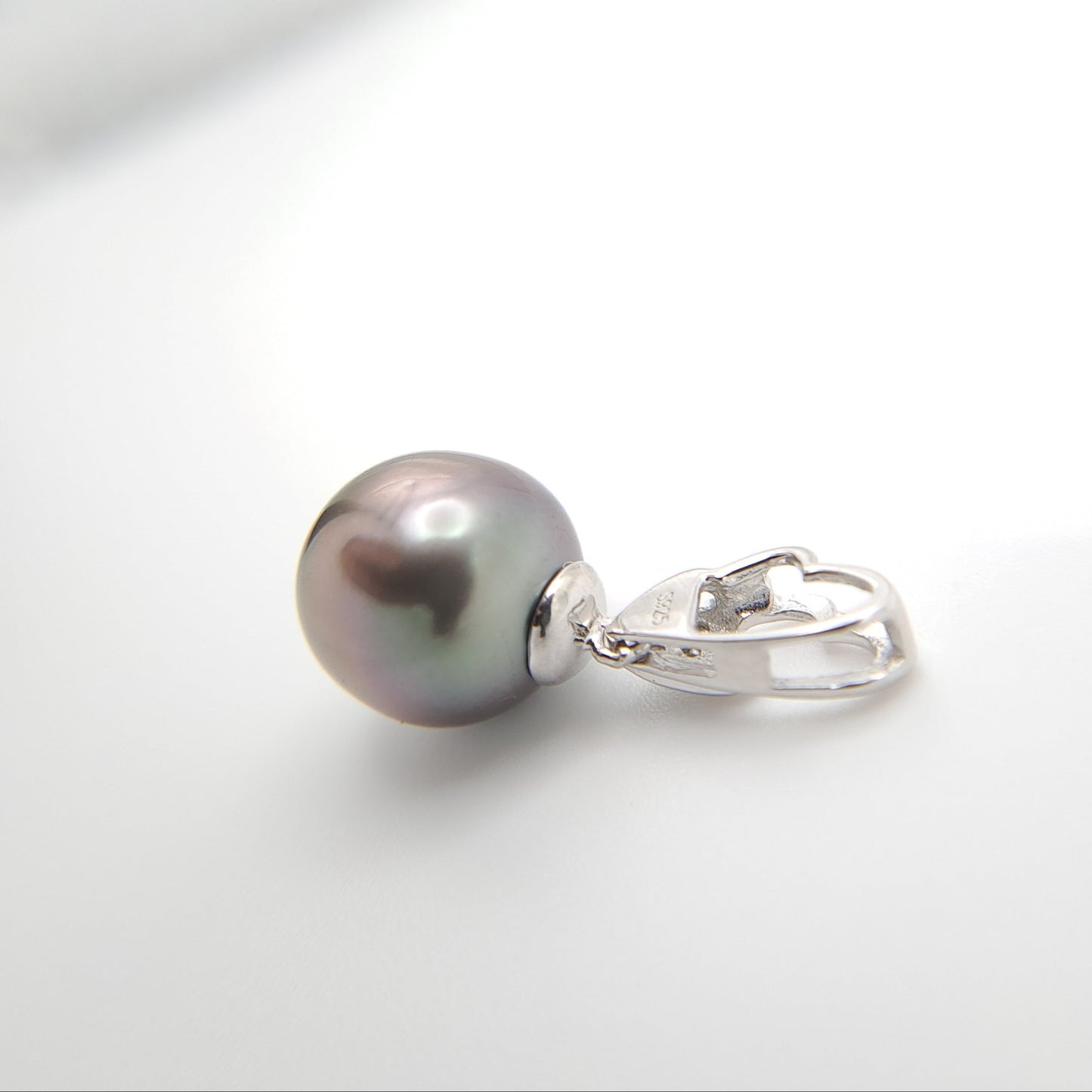 Pendentif en Argent et Perle de Tahiti Semi-Baroque C (A+) TAKOIA PERLES