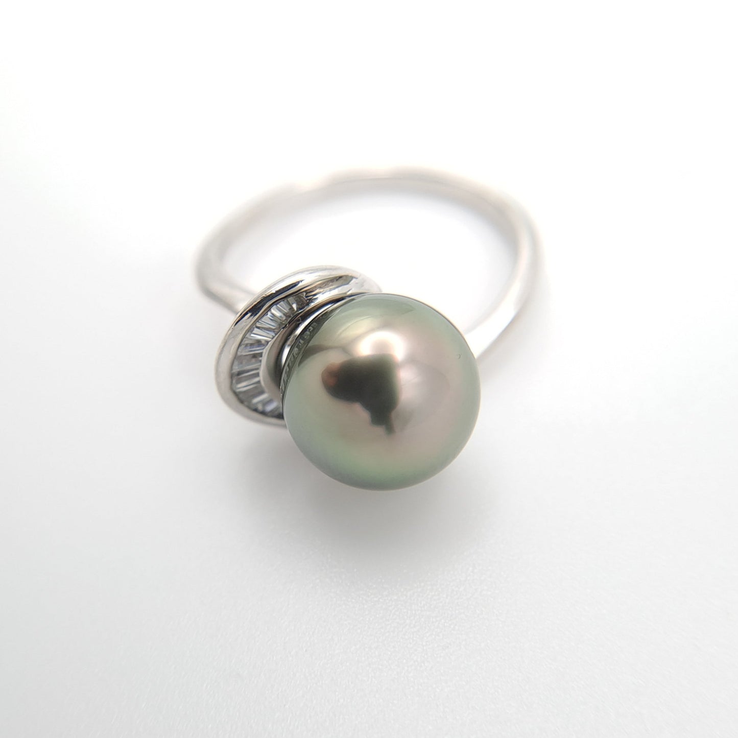 Bague en Argent et Perle de Tahiti Ronde B/C (AA)