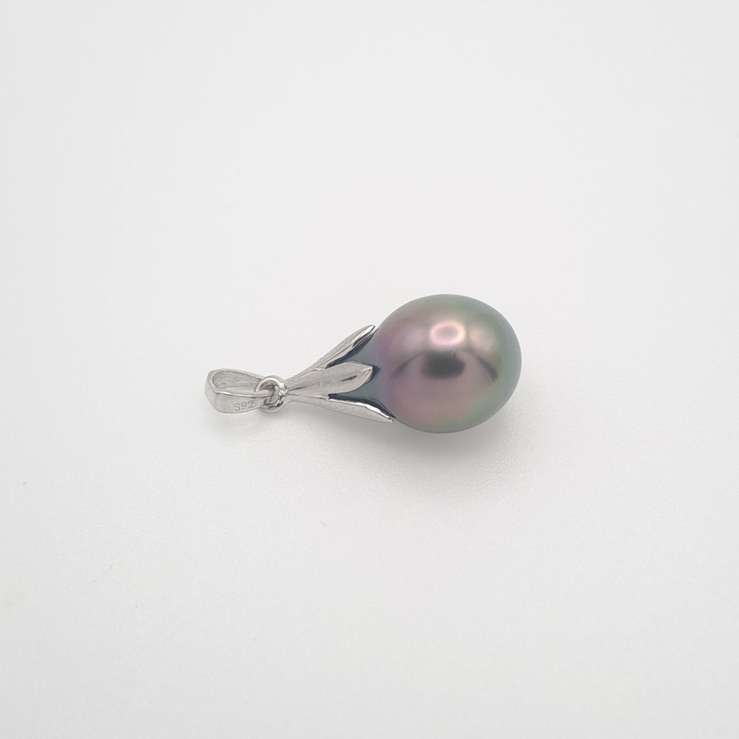 Pendentif en Argent et 1 Perle de Tahiti Semi-Baroque B/C