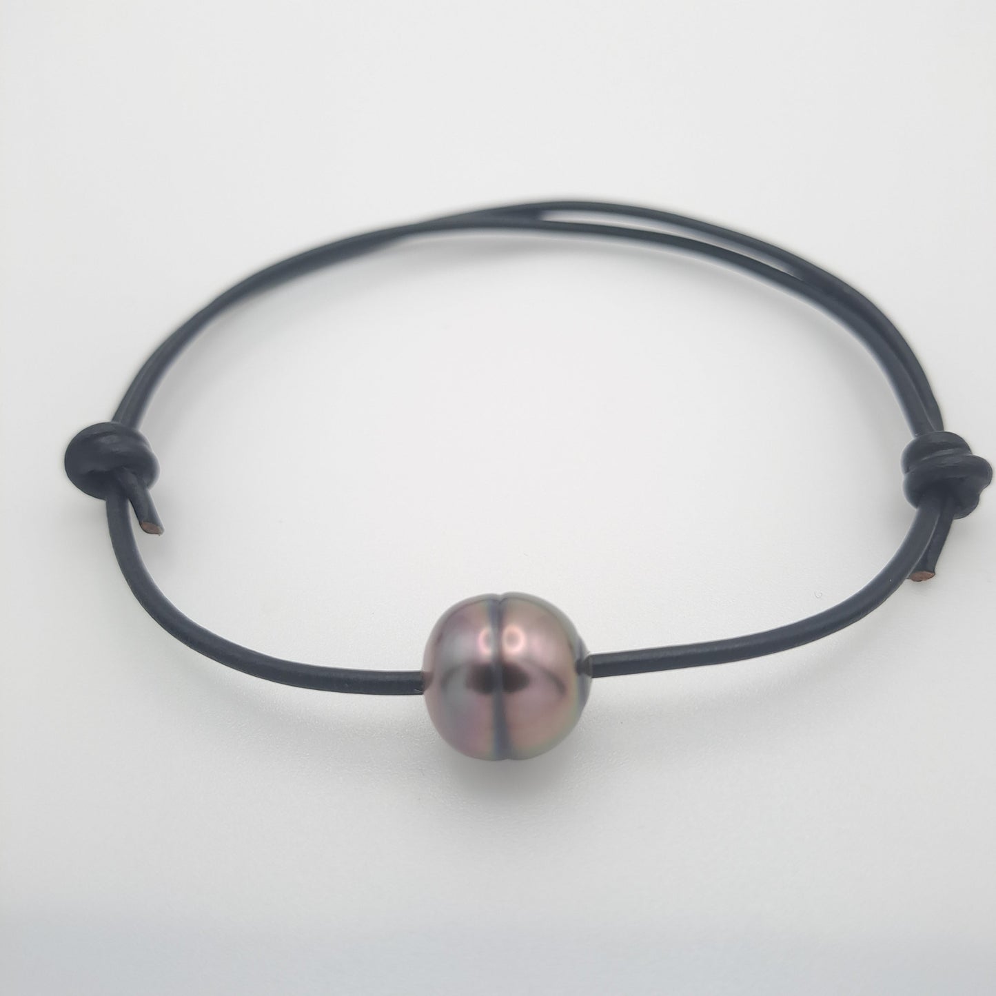 Bracelet en Cuir et 1 Perle de Tahiti Cerclée C