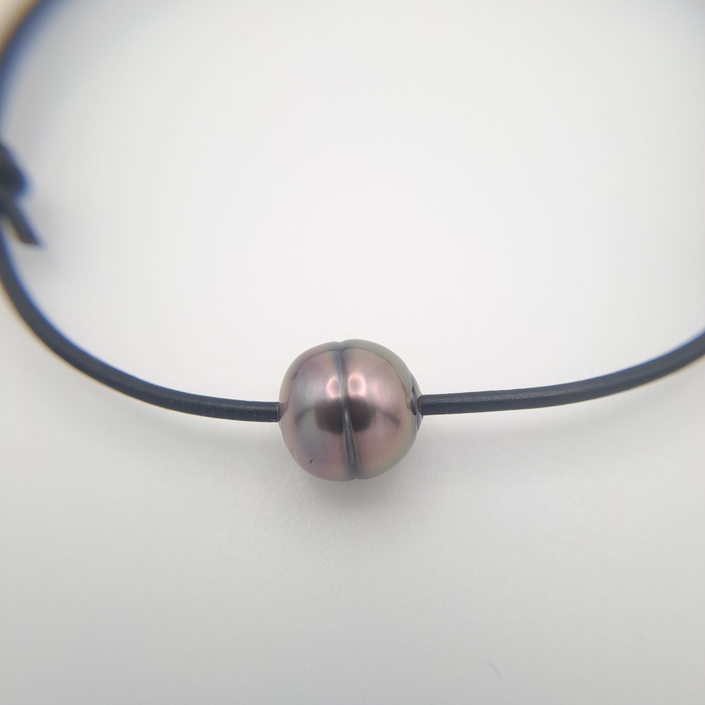 Bracelet en Cuir et 1 Perle de Tahiti Cerclée C