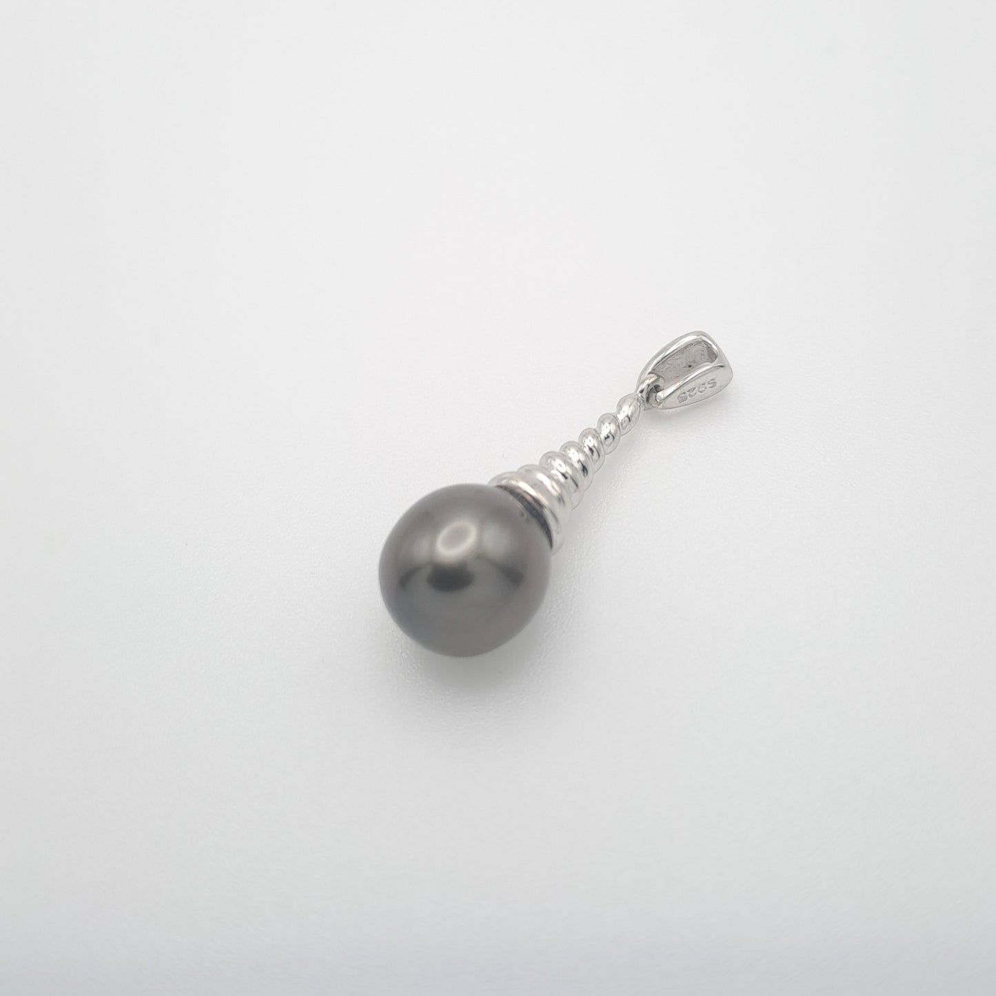 Pendentif en Argent et Perle de Tahiti Semi-Baroque C