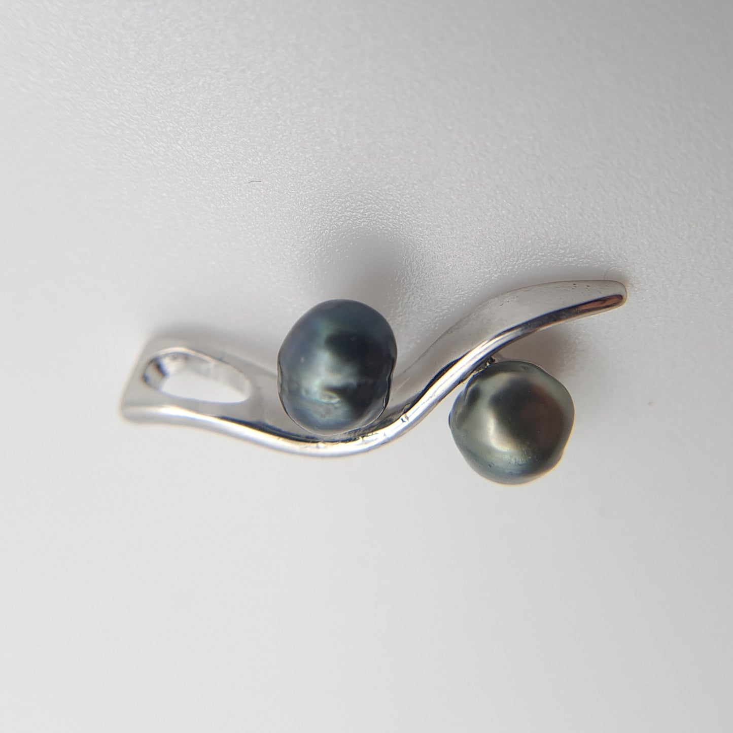 Pendentif en Argent et 2 Keishi de Tahiti Naturelles