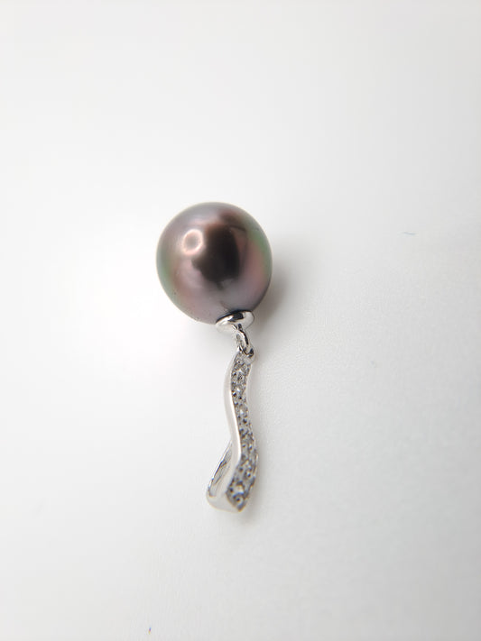 Pendentif en Argent et Perle de Tahiti Semi-Baroque C (A+)