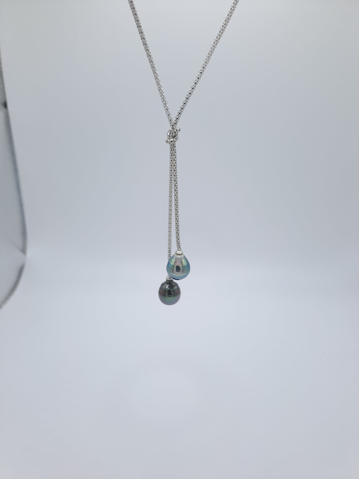 Sailor knot necklace in silver and 2 Tahitian pearls - Modern