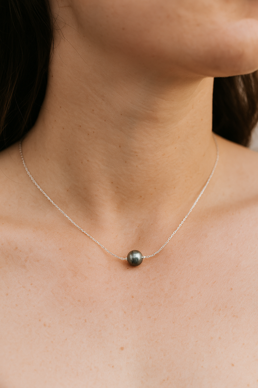 Collier en Argent et Perle de Tahiti Cerclée – Élégance Authentique