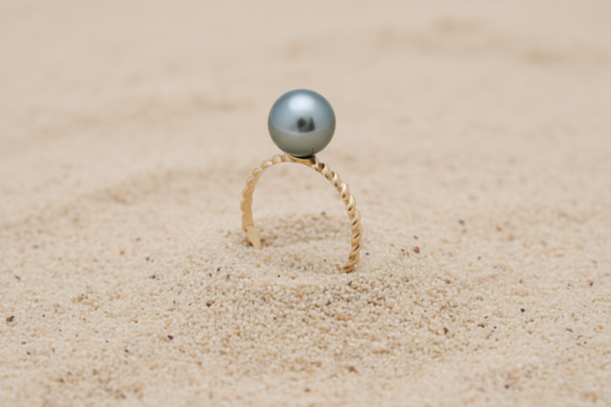 Bague en OR et perle de Tahiti collection BORA