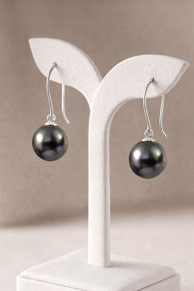 Boucle d'oreilles et perle noire de Tahiti