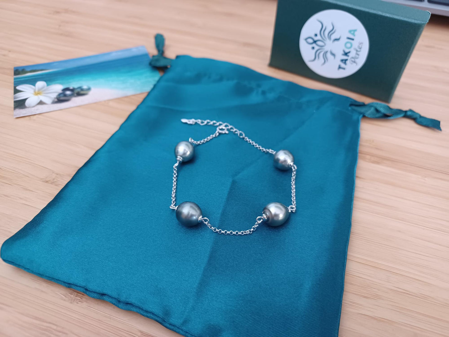 Bracelet en argent 925 avec 4 perles de Tahiti