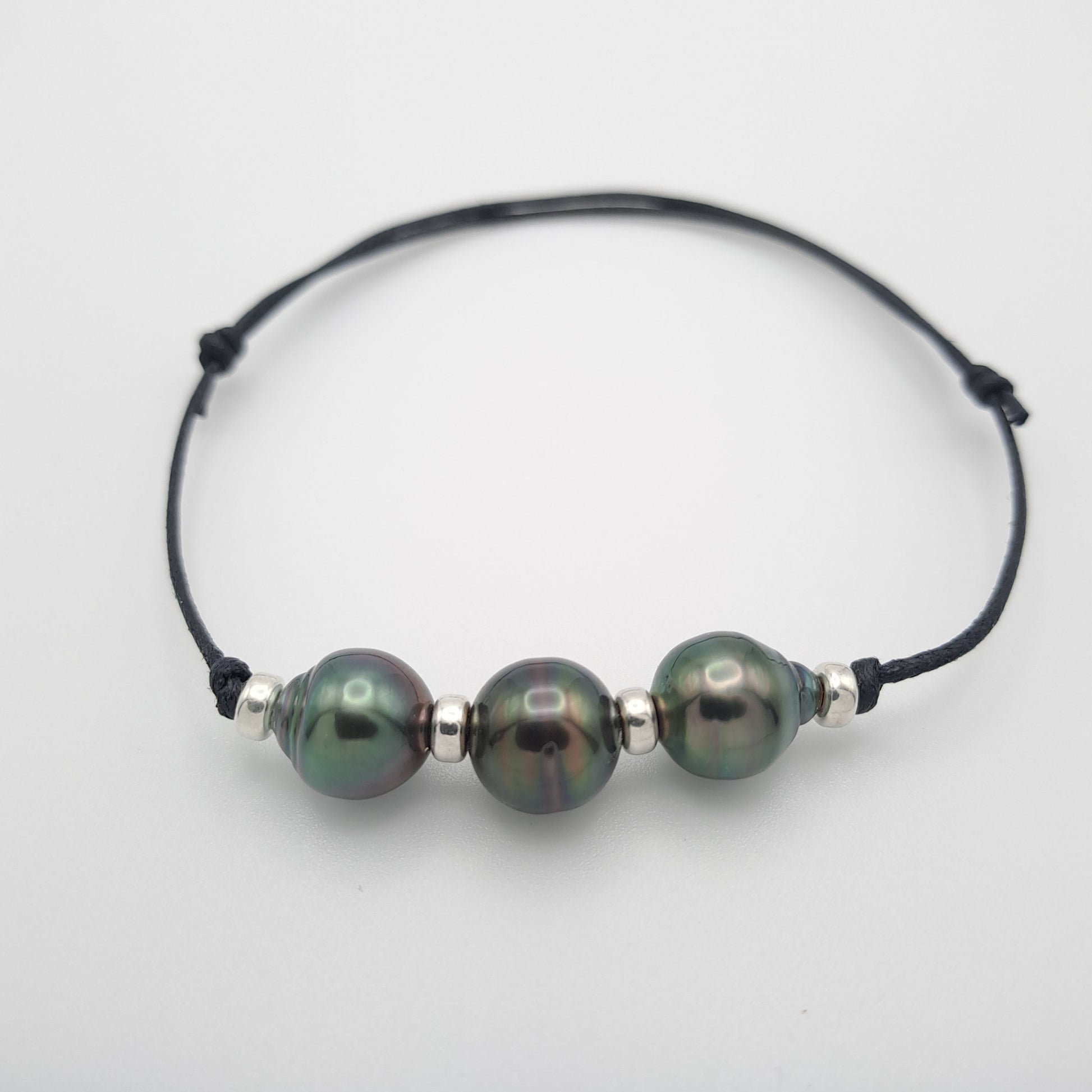 Bracelet en coton ciré et 3 Perles de Tahiti Cerclées B/C TAKOIA PERLES