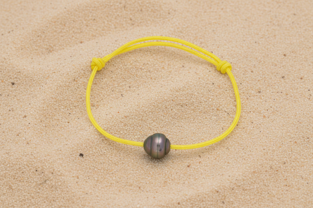 Bracelet in waxed cotton and Circled Tahitian Pearl C