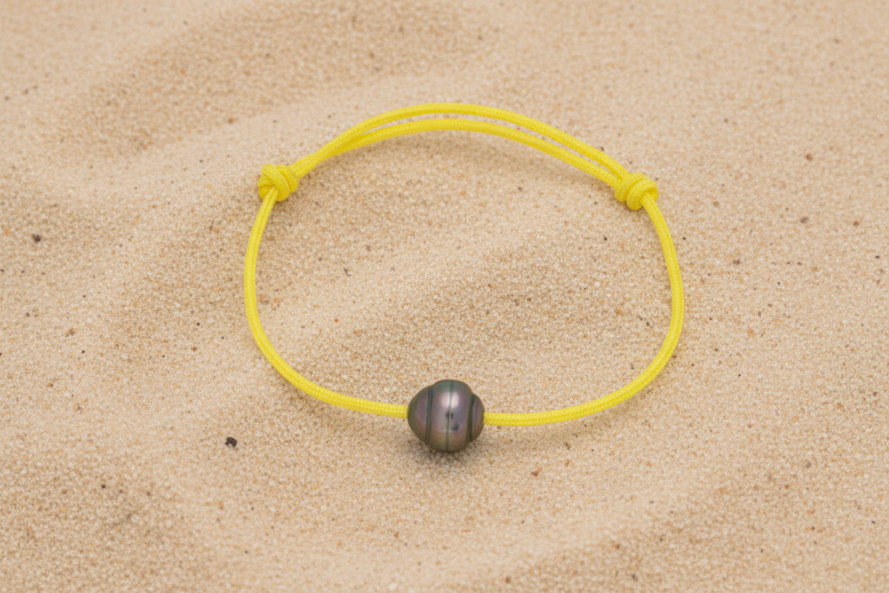 Bracelet in waxed cotton and Circled Tahitian Pearl C