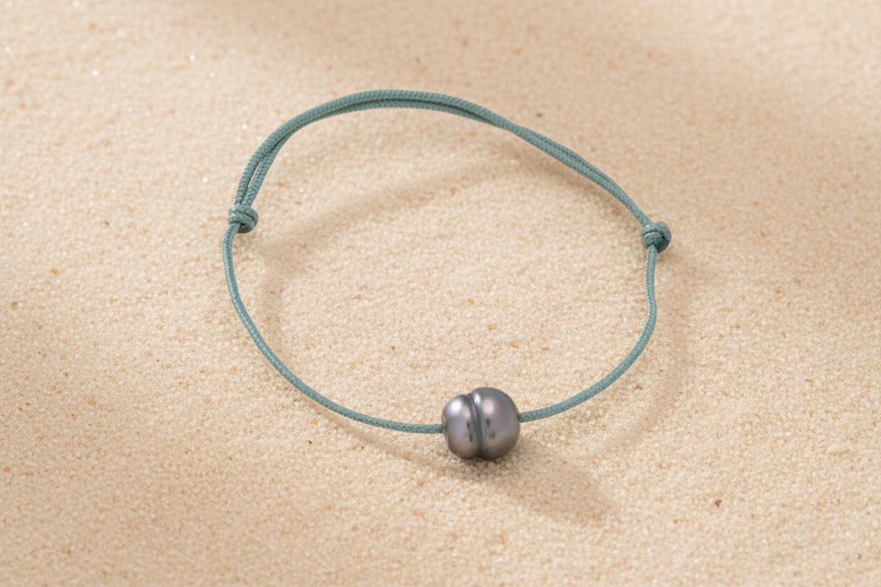 Bracelet in waxed cotton and Circled Tahitian Pearl C