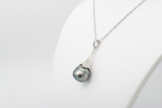 Pendentif en argent et perle de Tahiti 
