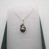 Pendentif en argent avec oxydes et perle de tahiti