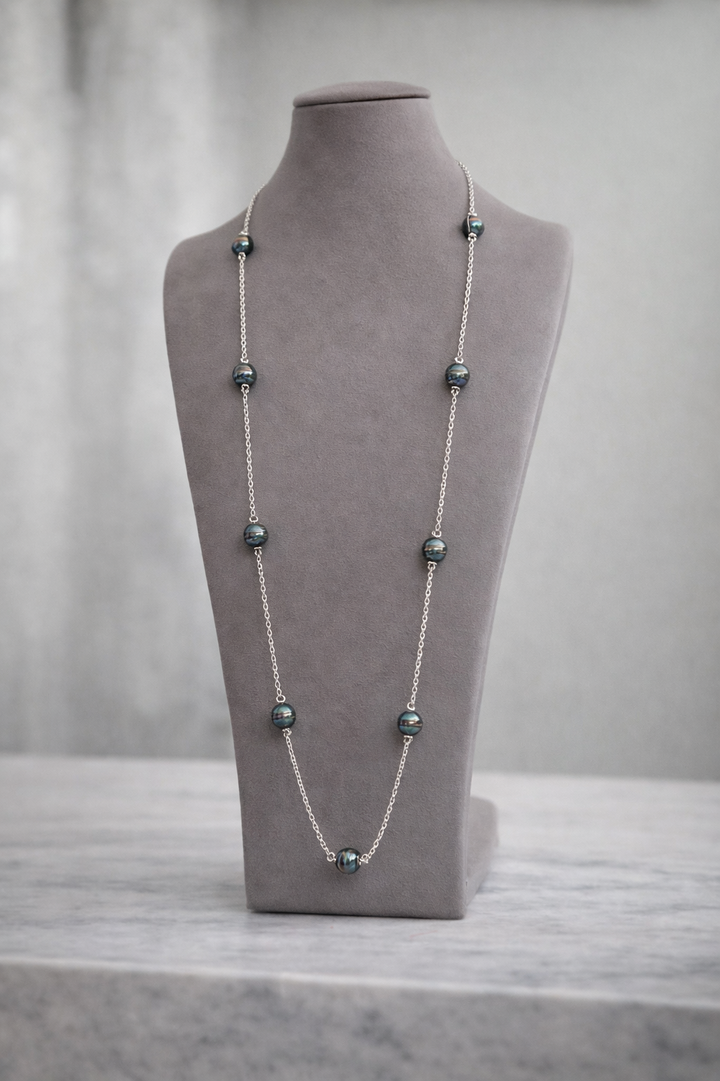 Sautoir en Argent avec 9 perles de Tahiti