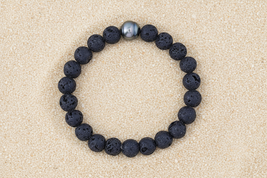 Bracelet avec des perles de lave et 1 perle de Tahiti collection AHI