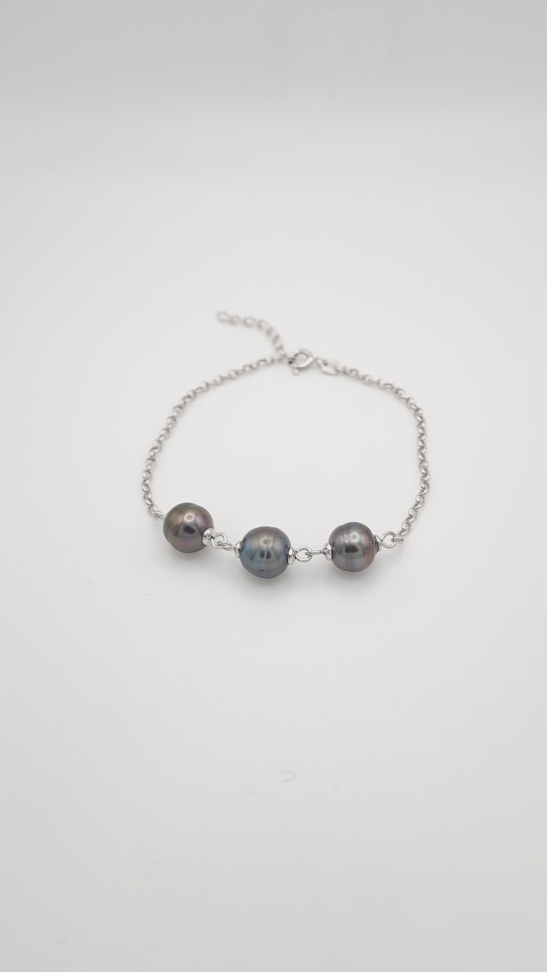 Bracelet en argent et 3 perles de tahiti